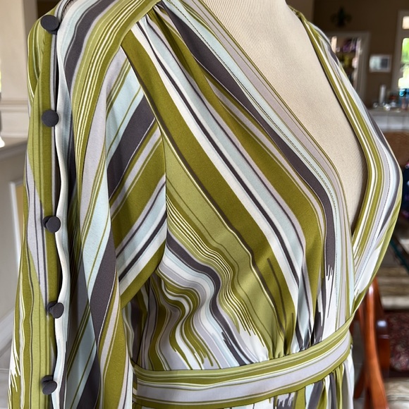 BCBGMAXAZRIA Shirt Size Medium M - Picture 3 of 9